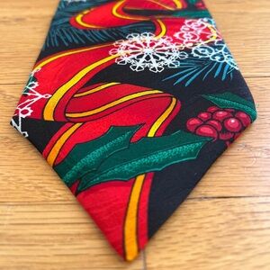 NEW Rush Limbaugh Christmas Necktie - vintage silk tie - Holly & Snowflake 58”